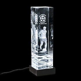 Glas-Trophy 11 sandgestrahlt mit Laserinnengravur 2D & 3D auf LED-Sockel