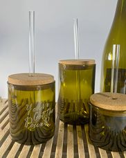 Upcycle Trinkgläser mit Korkdeckel + Glastrinkhalm