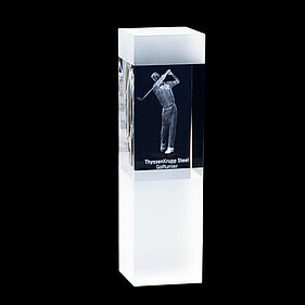 Glas-Trophy 17 mit sandgestrahltem Sockel mit Laserinnengravur 2D & 3D